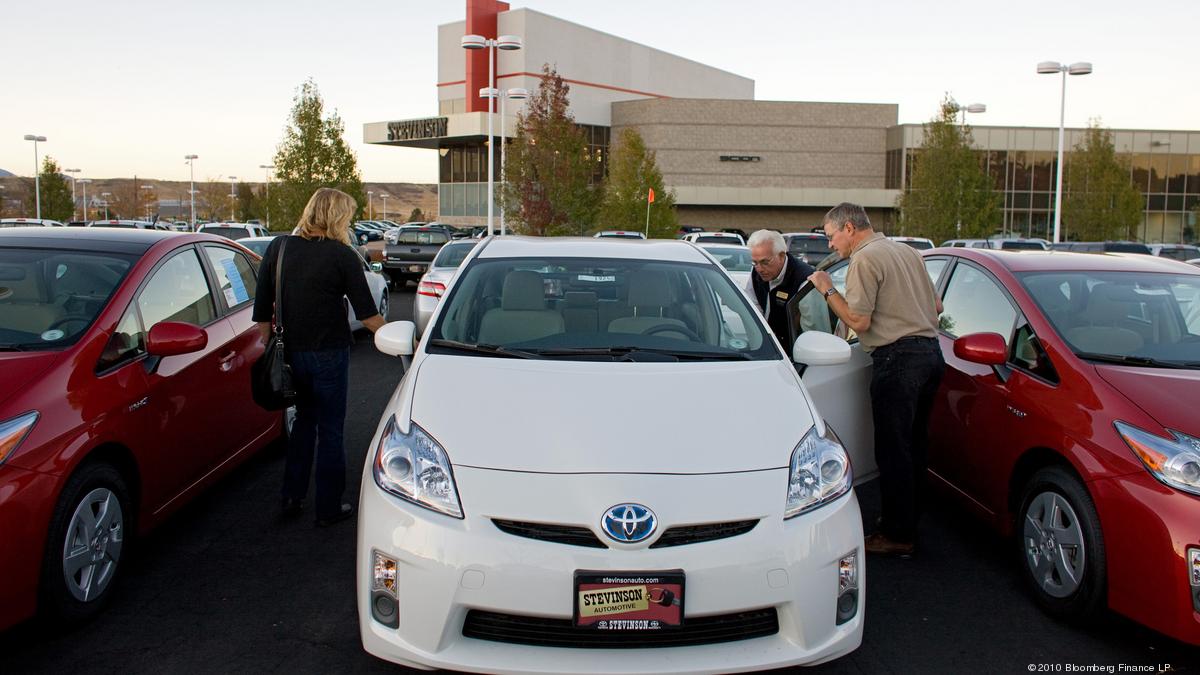 Another yearoveryear decline in Colorado newcar sales Denver