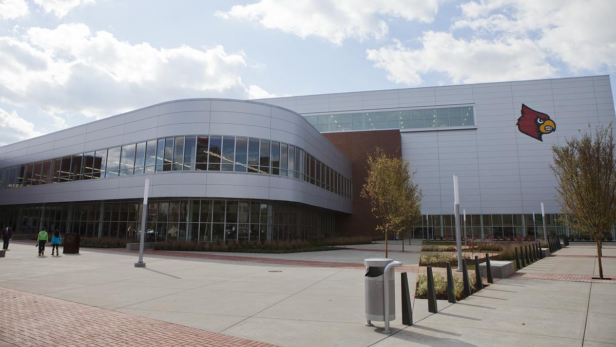 Student Recreation Center replaces smaller facility at U of L