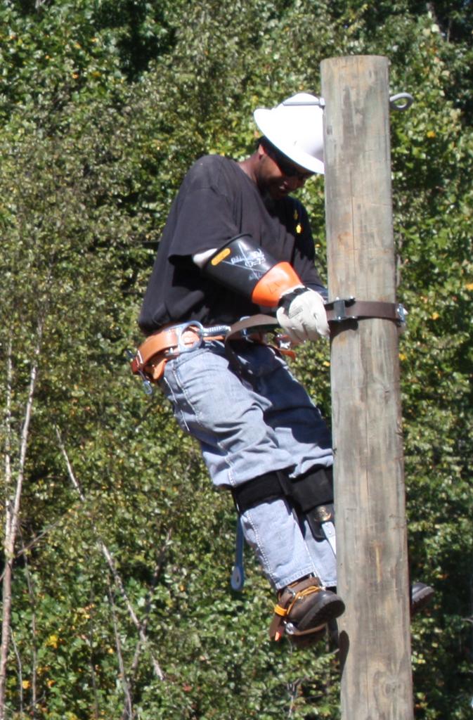Forsyth Tech accredited for electrical lineman program Triad Business Journal