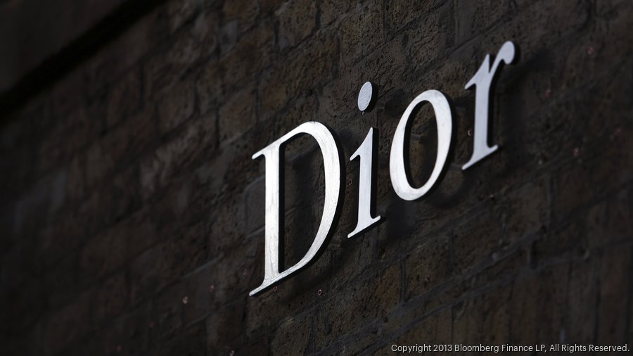 Dior closes at Hawaii s Ala Moana Center Cartier moving in