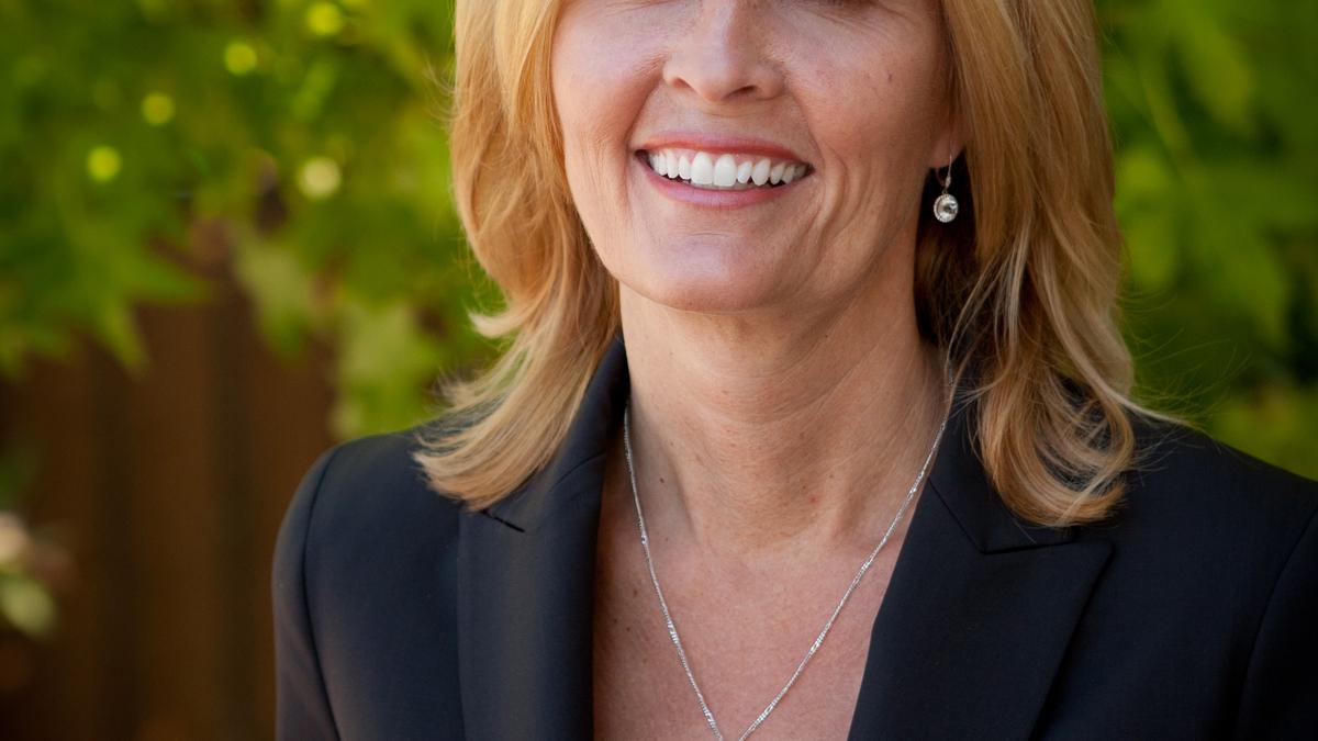 Leslie Murphy of W. Bradley Electric Women of Influence 2014