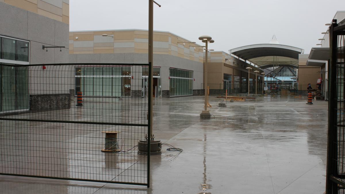 $200M outlet mall taking shape in Niagara-on-the-Lake - Buffalo Business First