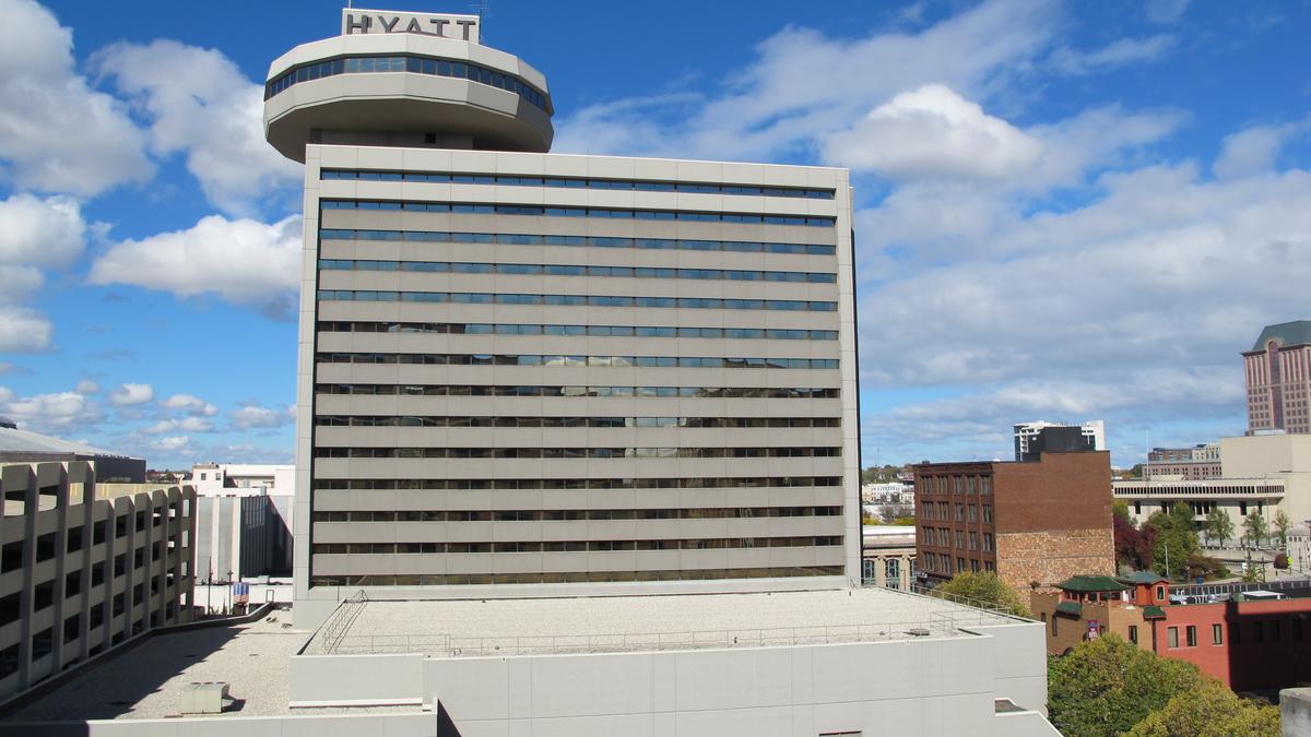 Hyatt Regency Milwaukee plans renovate Polaris Milwaukee Business