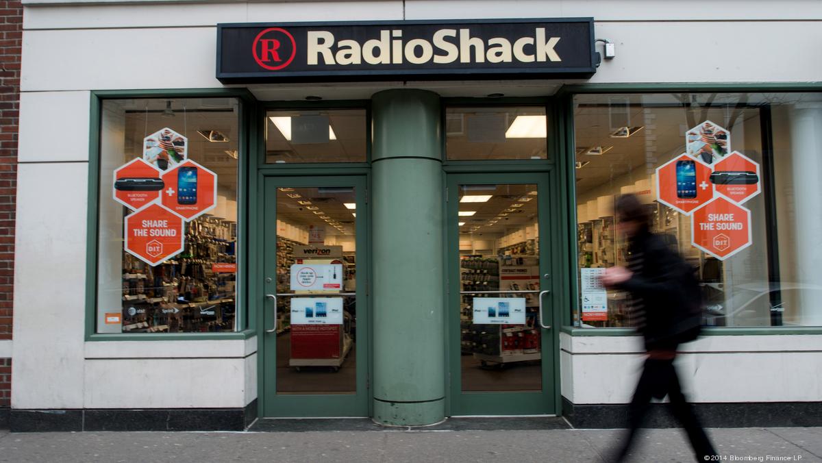 RadioShack stock dips below 1; delisting clock ticking Dallas