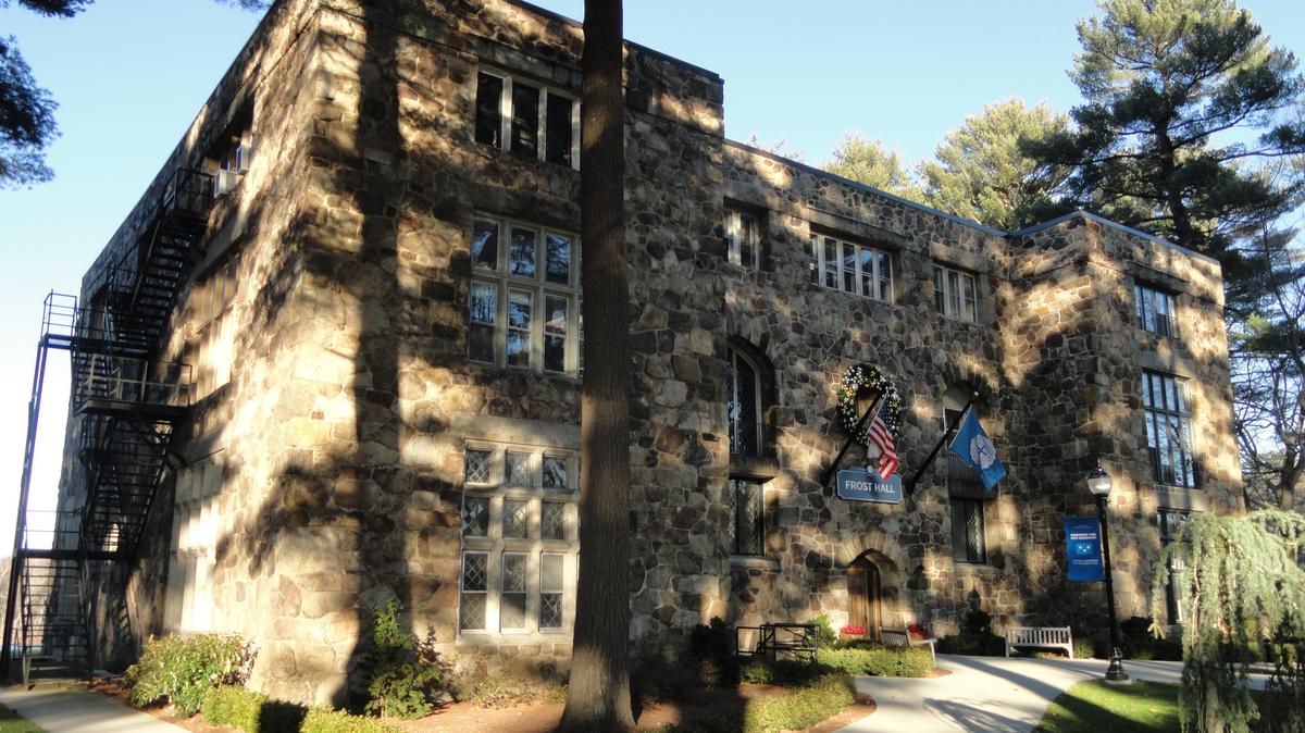 Gordon College to auction rare books it has held for more than 90 years