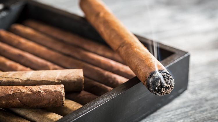 Oakwood Social Club Offering Cigars To Open In Houston - Houston 