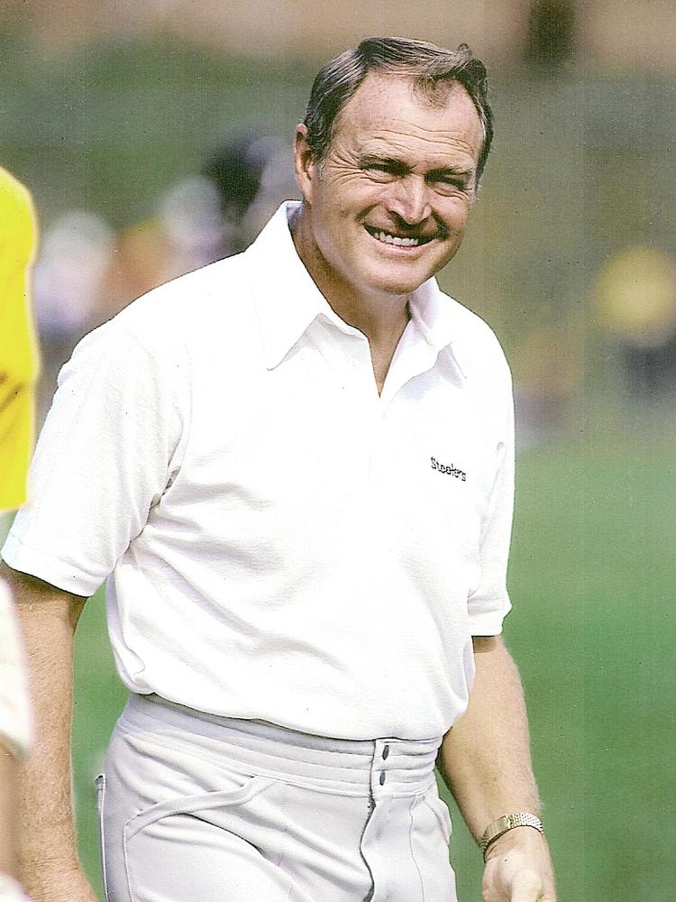 Chuck Noll, man of steel to Pittsburgh fans, dies at 82