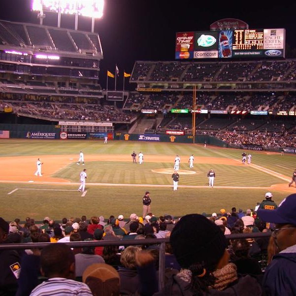 Batting Practice With METALLICA At San Francisco's AT&T Park (Video) 