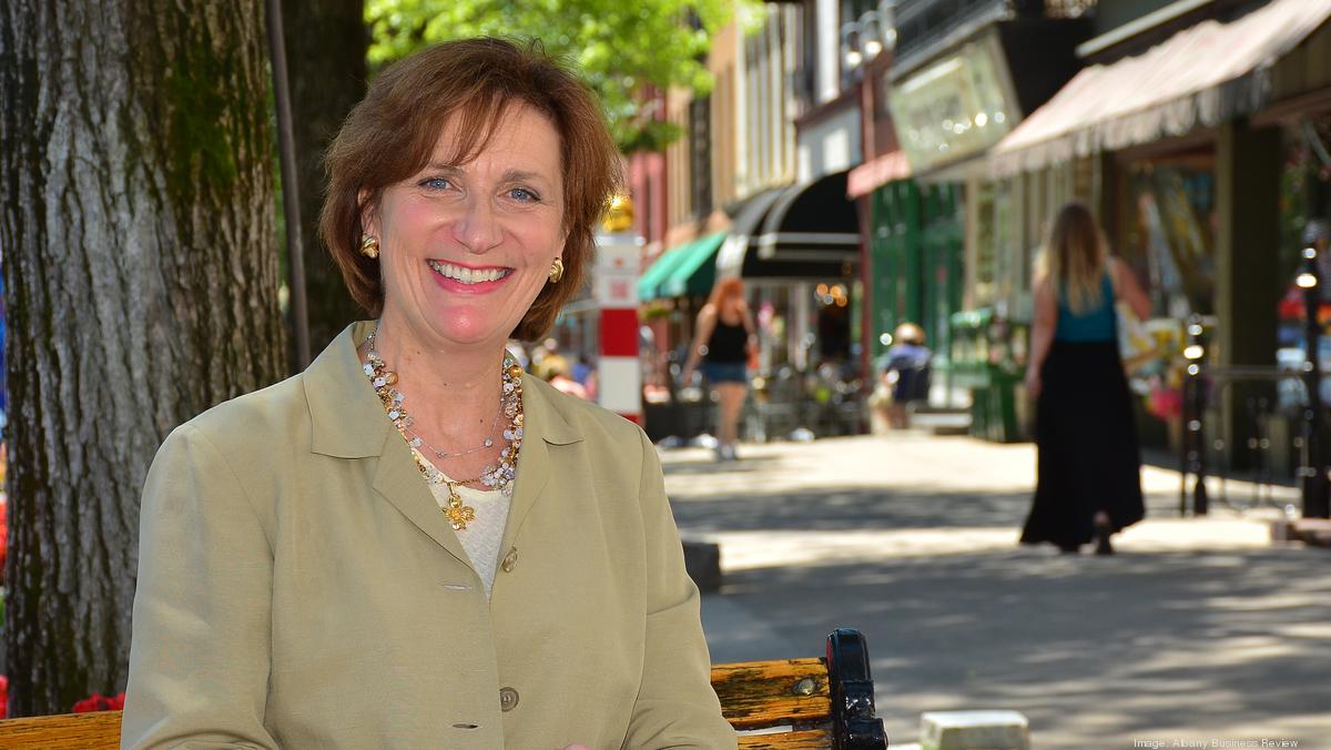 Why a large Saratoga Springs, New York real estate broker is ending her
