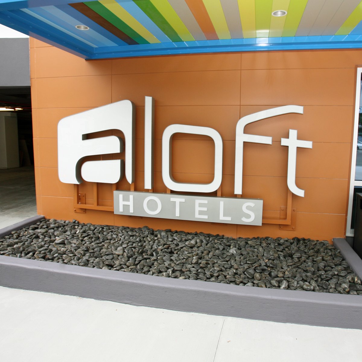 FrancesCassandra: UK fashion, beauty and lifestyle blog.: Event: Aloft Hotel  Liverpool Launch Party., image size:1200x1200