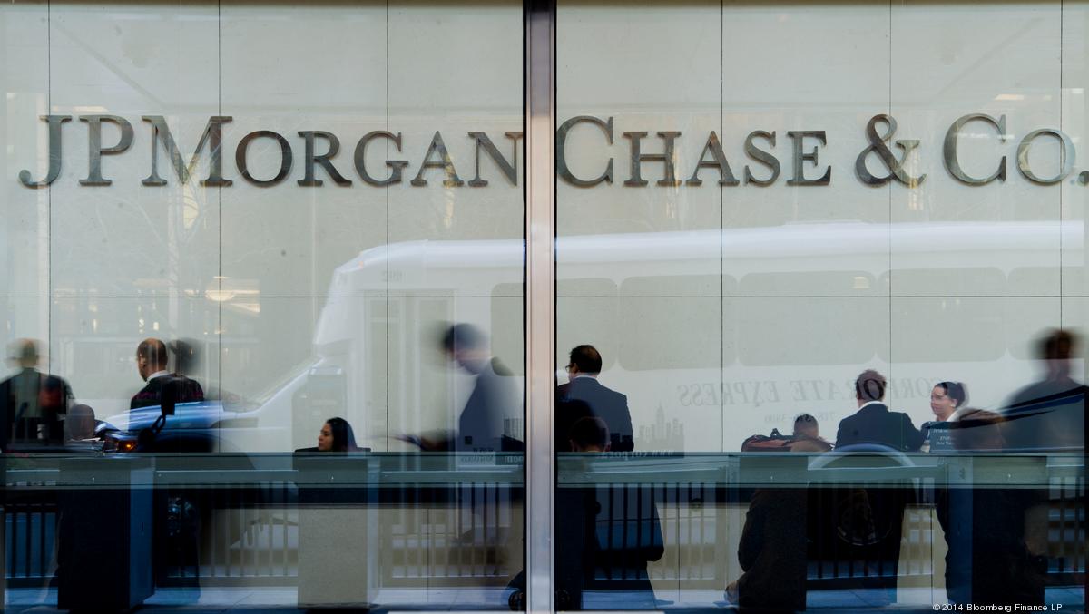 Chase to cut some Houston autofinance jobs, add others