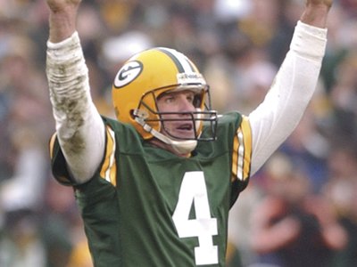 Green Bay Packers gear up Brett Favre merchandise, plan Pro Football Hall  event - Milwaukee Business Journal