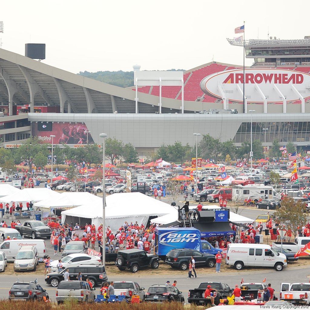 Day two tailgate - Arrowhead Pride