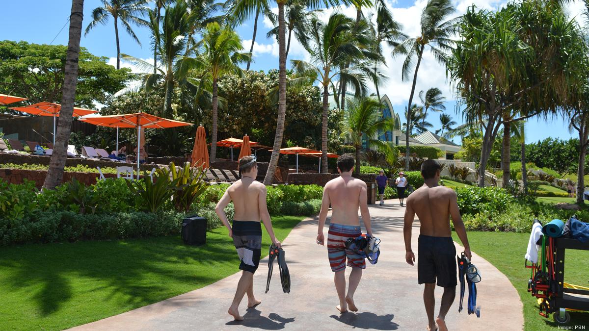 Hawaii visitor arrivals rise 4 in September as spending reaches 1.08B