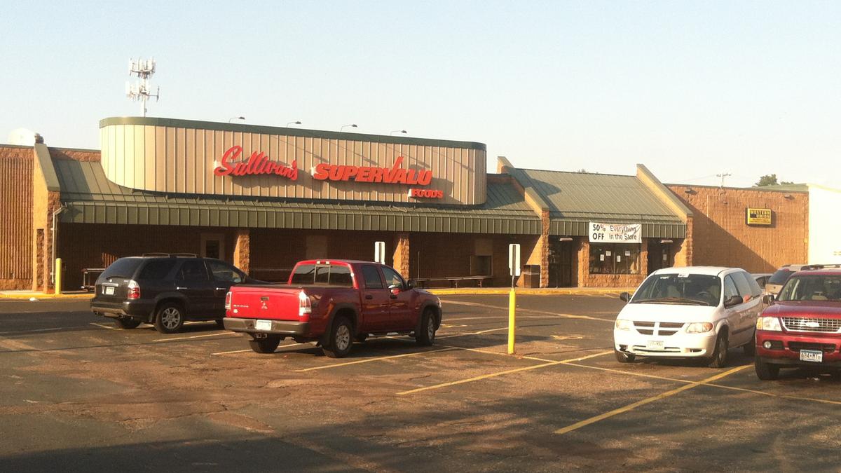 Sullivan's Supervalu at Lake and Nicollet to close; city looking to buy