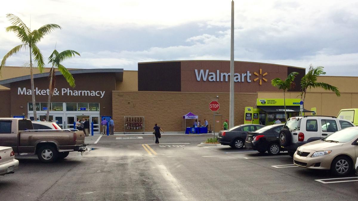 Wal-Mart opens in Miami's Fontainebleau neighborhood - South Florida  Business Journal