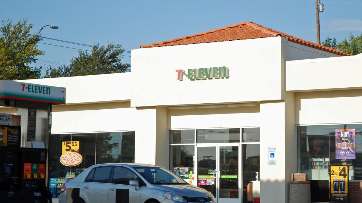 Dallas convenience store chain 7Eleven to sell 25 properties in 10