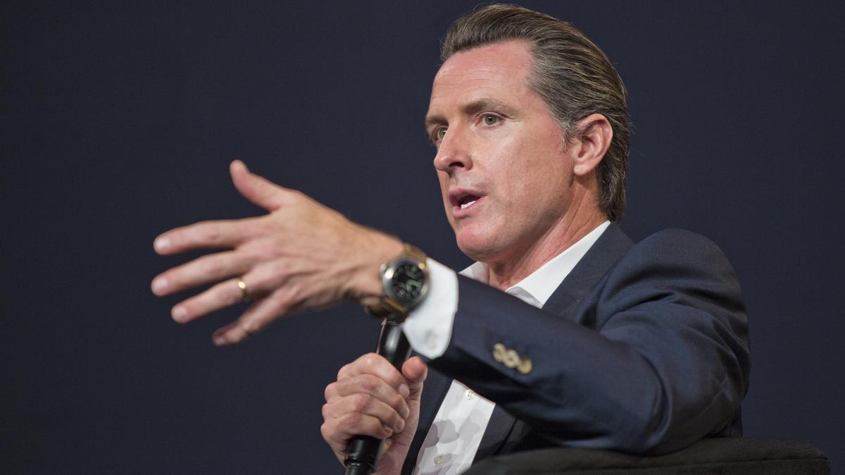 Gavin Newsom endorses SEIU UHW minimum wage initiative on same day