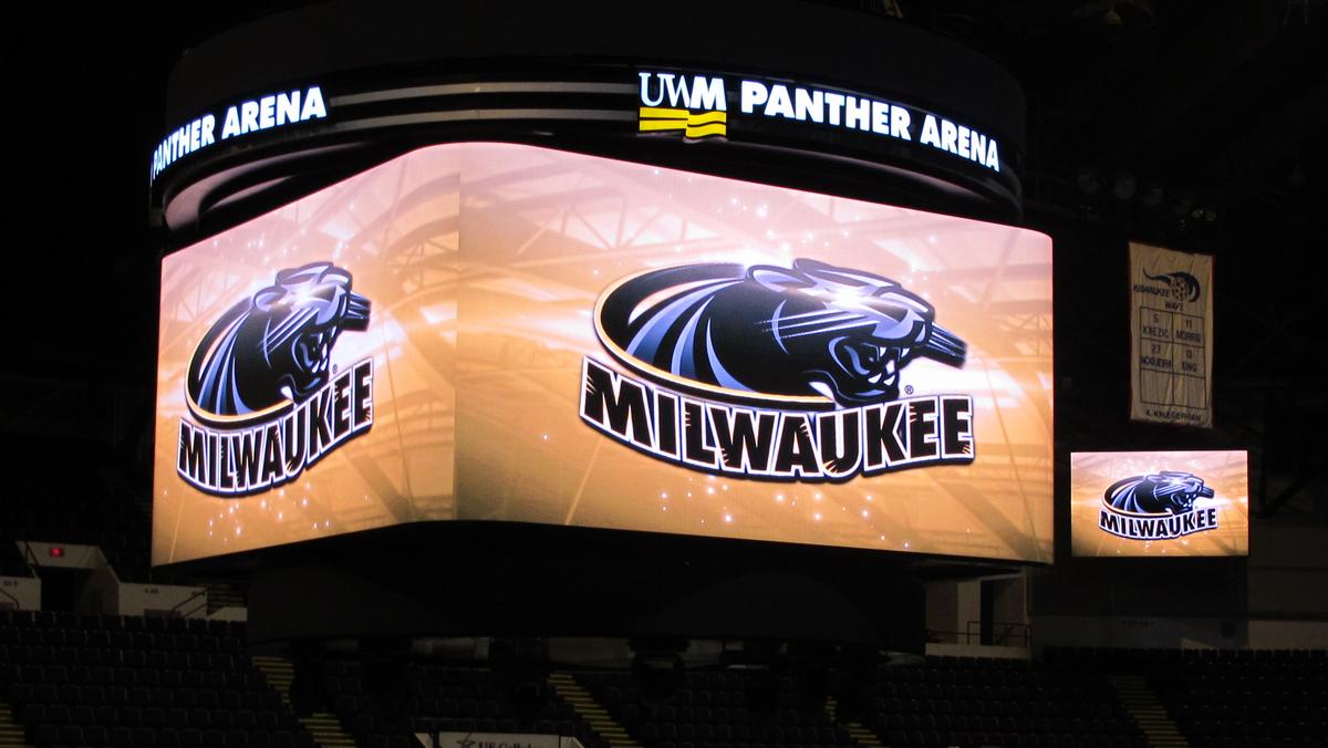 UW Milwaukee Panther Arena < Our Projects < Ring & DuChateau