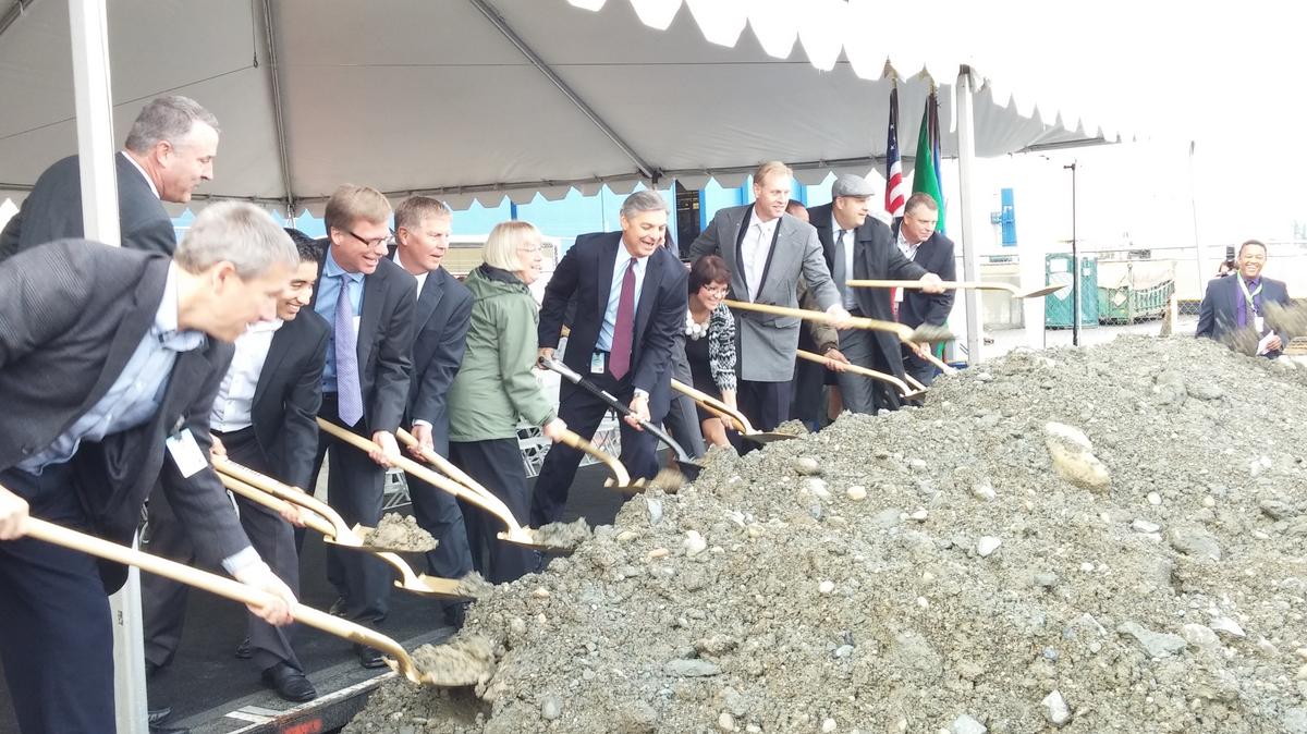 Boeing breaks ground on 777X Composite Wing Center Puget Sound