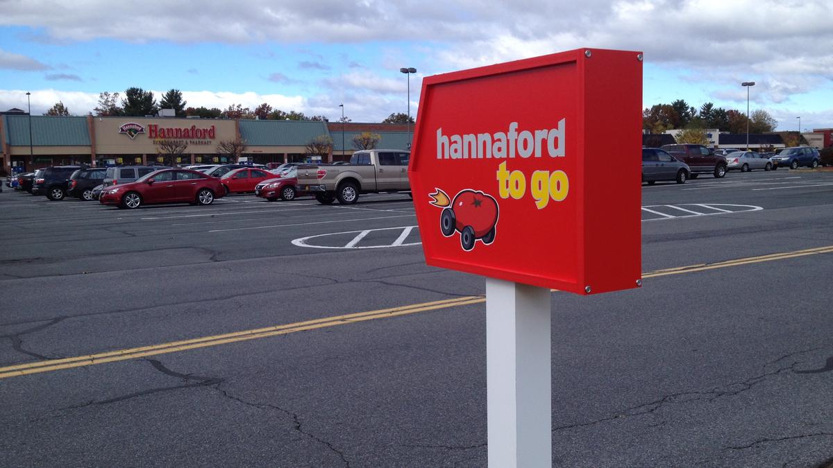Hannaford expanding curbside grocery pickup to Clifton Park, New York