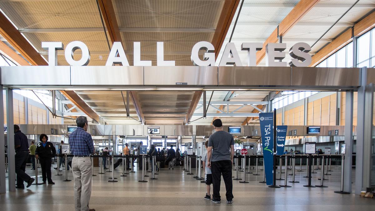 Survey: RDU ranks among top 10 U.S. airports - Triangle Business Journal