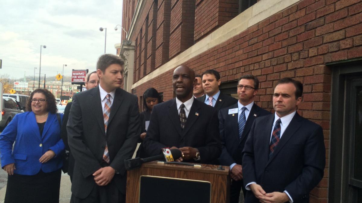 Cranley No really, I'm backing Cecil Thomas for state Senate seat