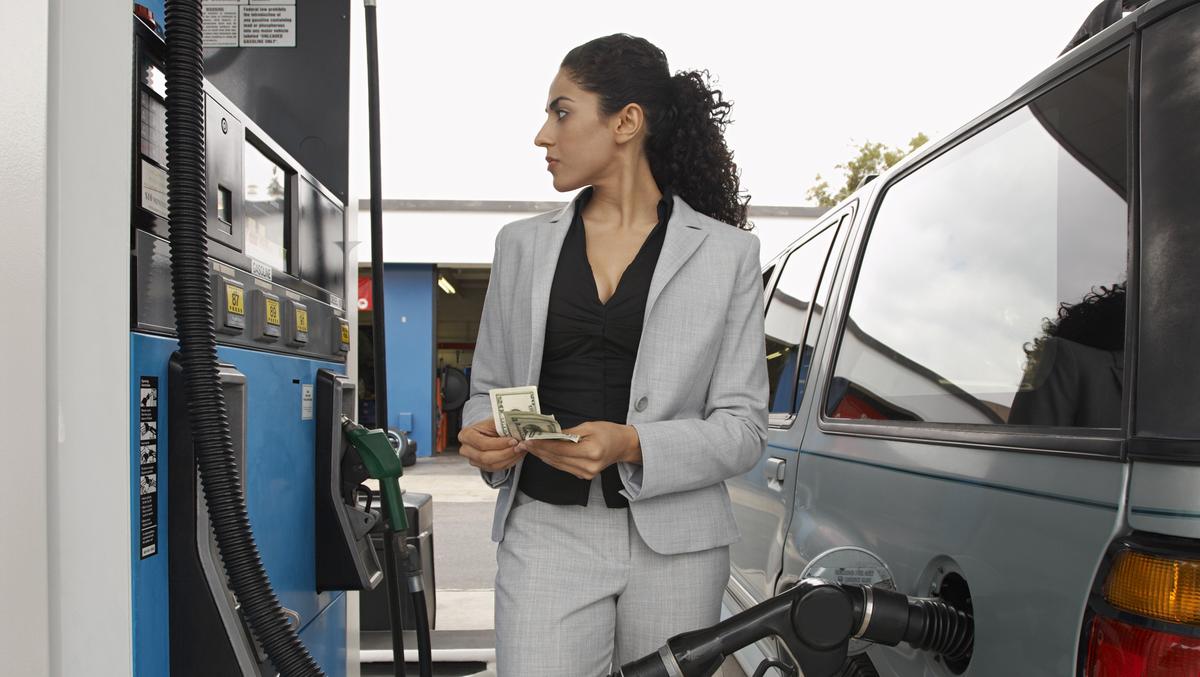 Florida gas prices may drop below 2 a gallon by December, GasBuddy