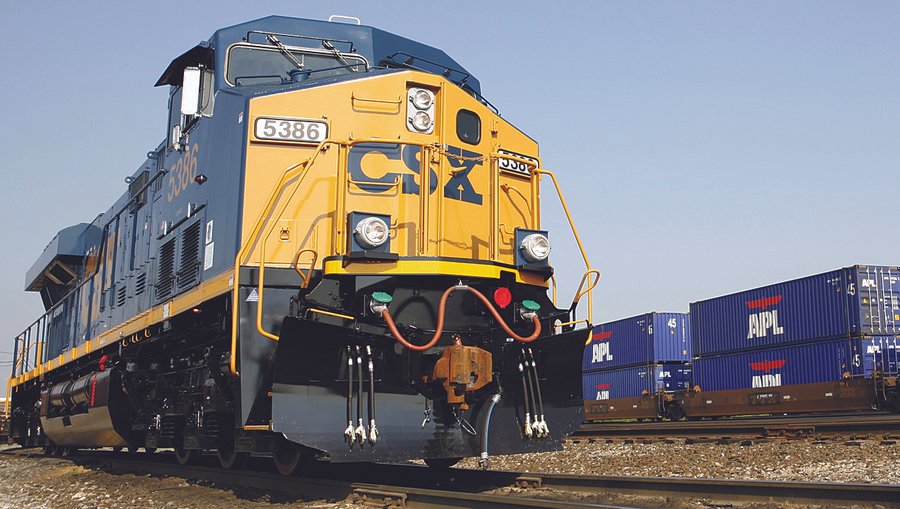 CSX cutting 300 jobs, mostly in Jacksonville headquarters