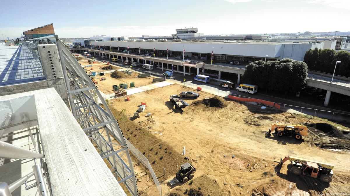 Parking deck opening marks major milestone in the transformation of Charlotte Douglas