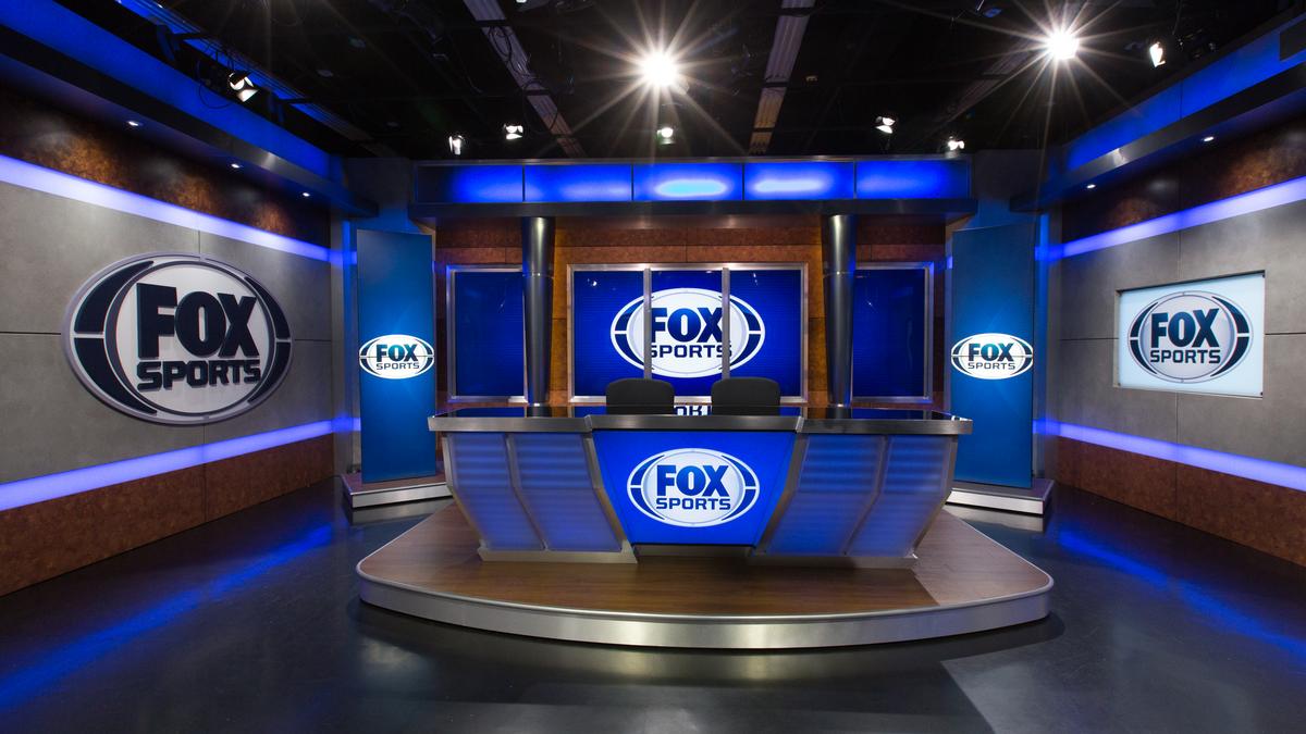 Fox Sports NFL studio includes latest in LED from ROE Visual -  NewscastStudio