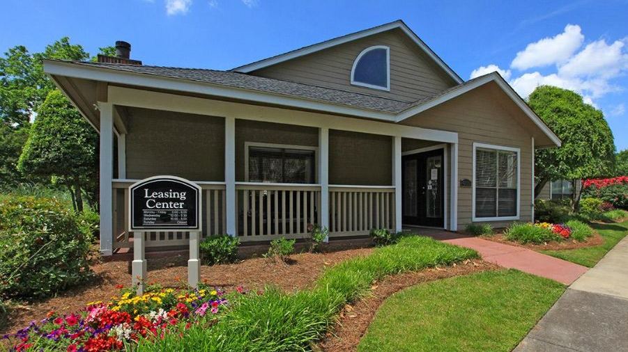 Sedgefield Apartments in WinstonSalem sell for 9.8M Triad Business