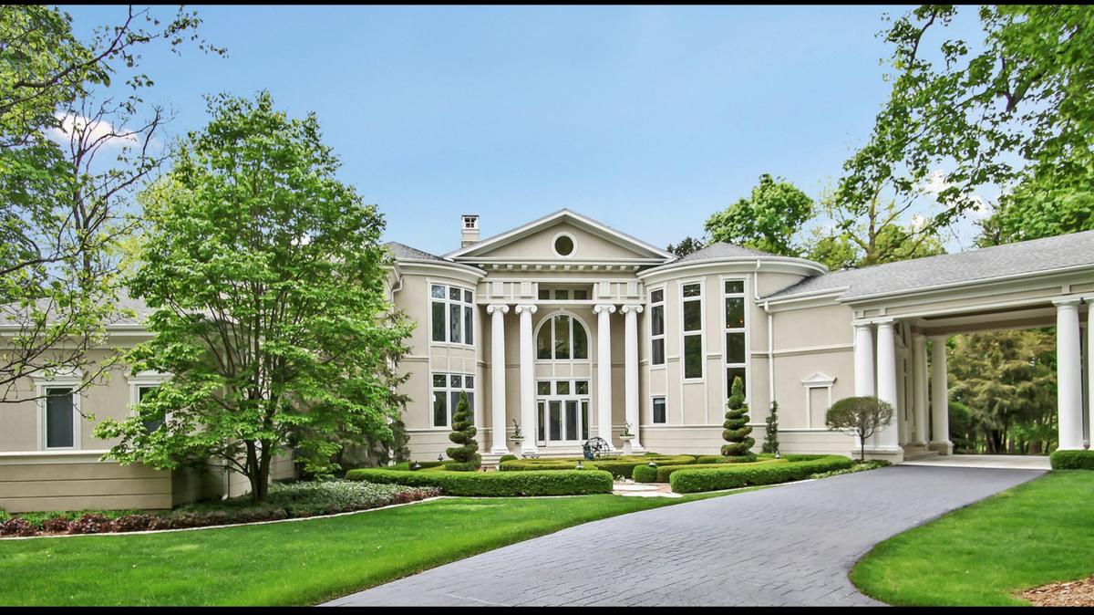 Open House Chenequa home on Pine Lake takes a price cut — to 5.9