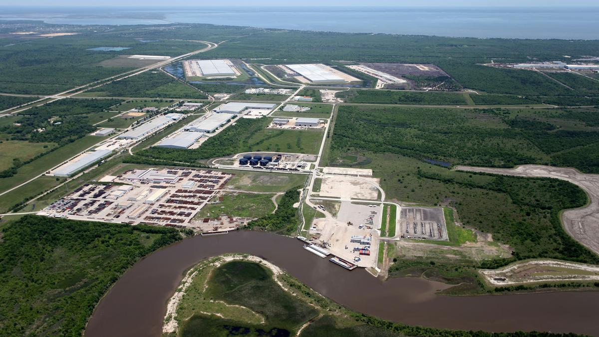 Cedar Crossing Industrial Park on Houston Ship Channel sold to Trans