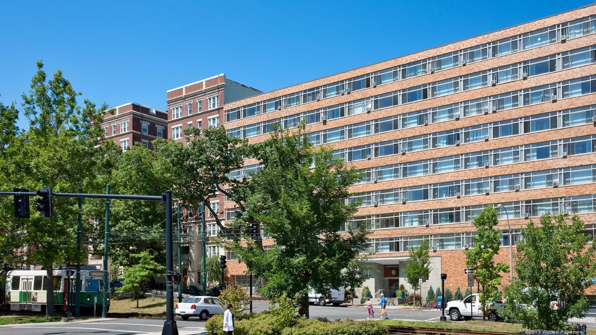 Brookline apartment complex 1440 Beacon sells for 50M Boston
