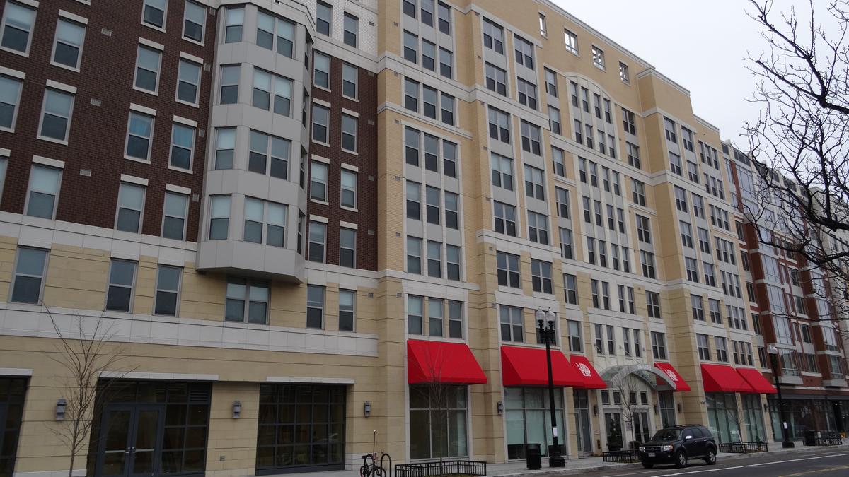 Invesco pays 141M for Jefferson Apartment Group�s