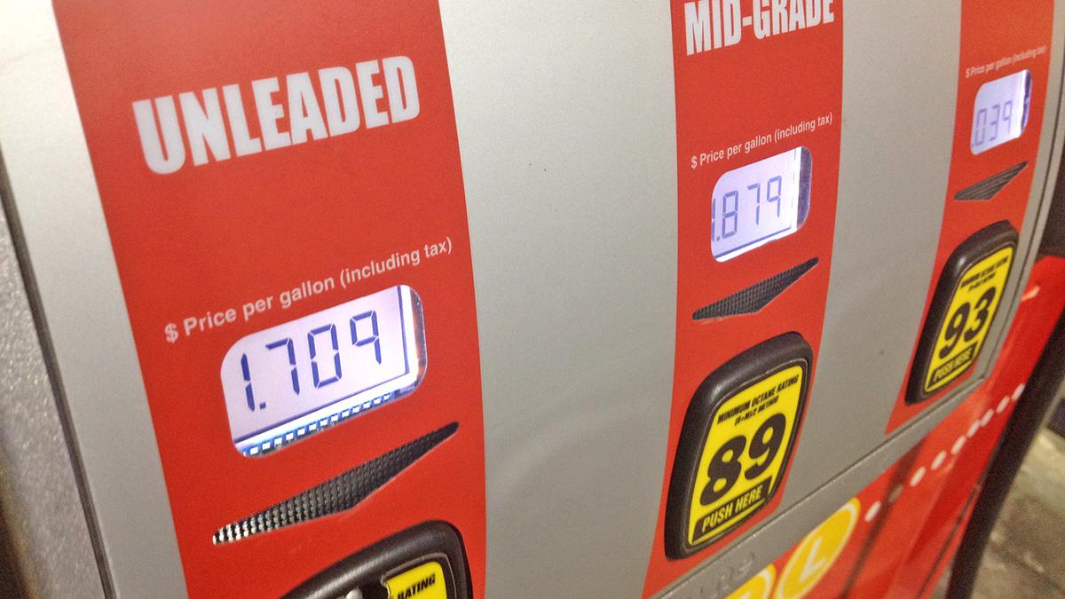 GasBuddy's survey of San Antonio fuel prices shows a continuing decline