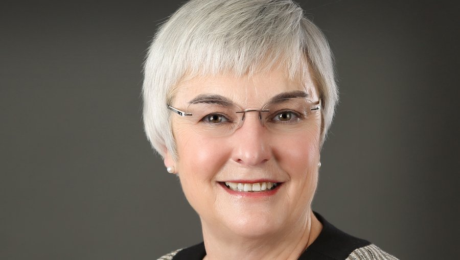 Angel fund raises nearly 4M to invest in womenfocused startups