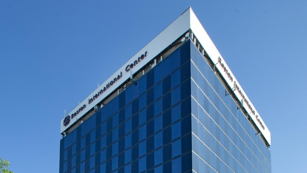 Arep Acquires Office Building Part Of The Jbg Cos Reston Heights Mixed Use Project Washington Business Journal