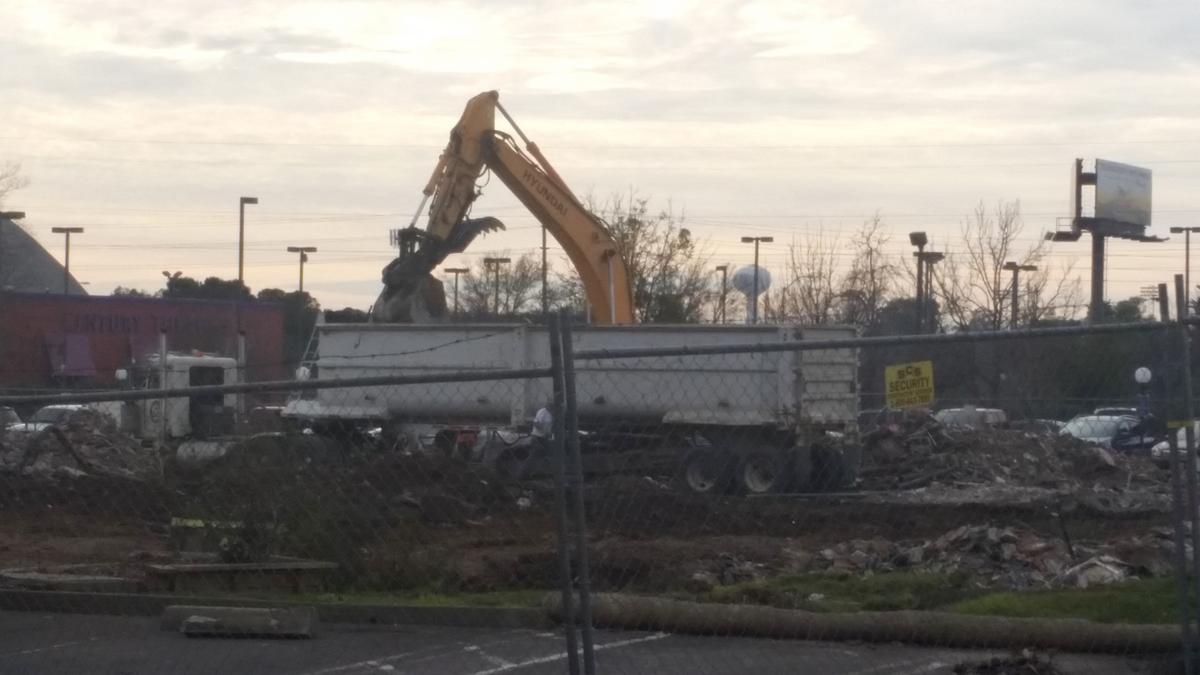 Details sketchy for future of former ArdenArcade Motel 6 Sacramento