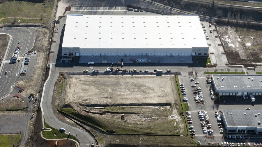 A massive Gateway lease could signal a hotter Portland industrial