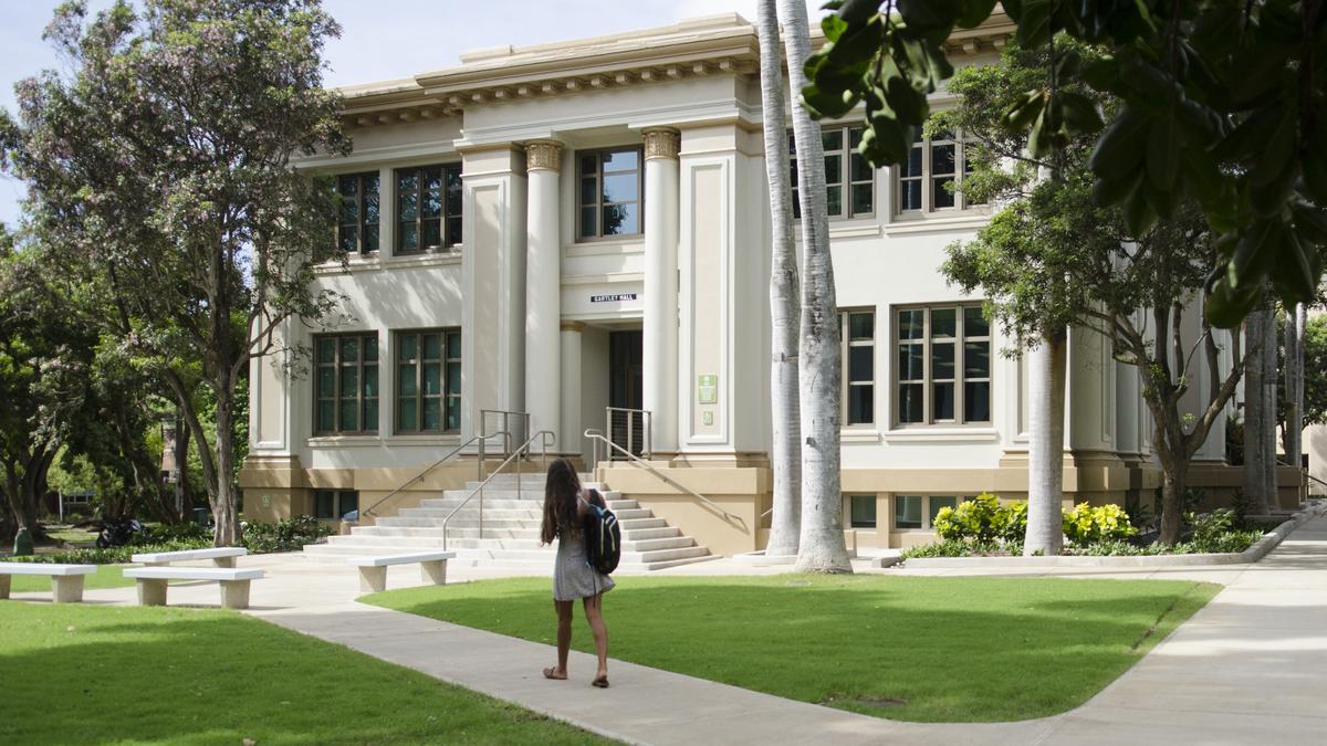 University of Hawaii at Manoa makes top 250 in new public college rankings  - Pacific Business News