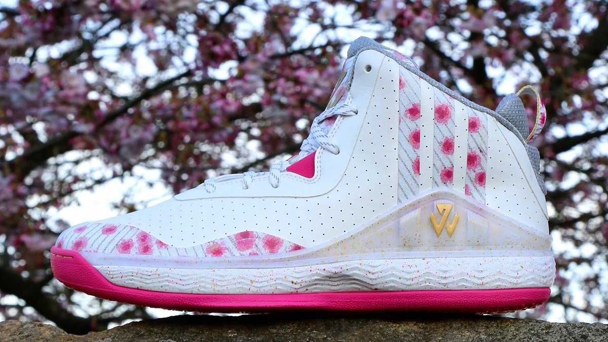 damian lillard ric flair shoe gold