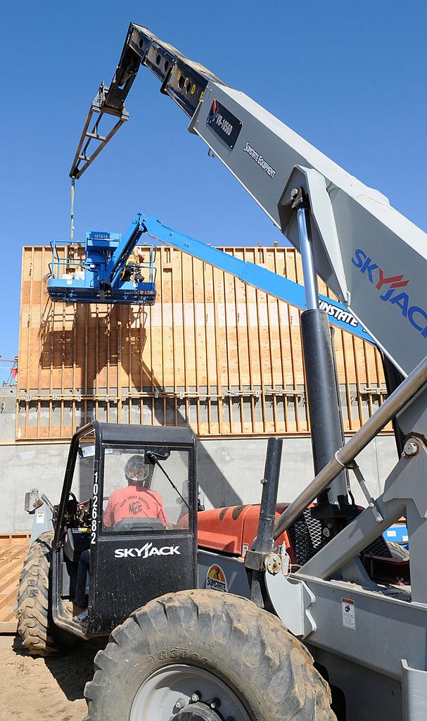 Missouri, Kansas build up construction jobs Kansas City Business Journal