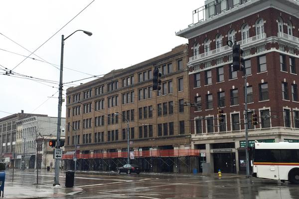 pic-124e3rdstreet-web*600xx3600-2400-0-150.jpg