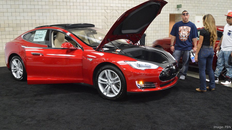 Tesla Motors moves its first Hawaii store within Ala Moana Center in