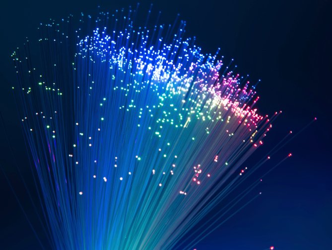 http://media.bizj.us/view/img/5386111/fiber-optic-cables*1200xx669-503-0-0.jpg