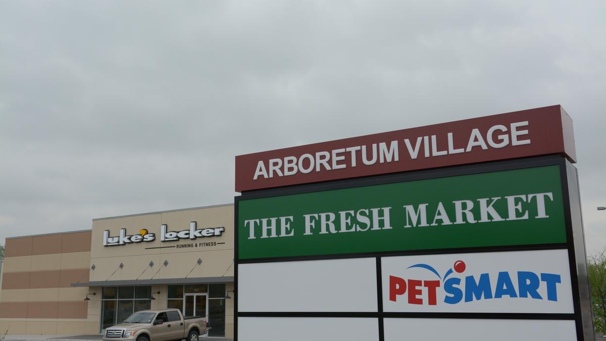 Best Real Estate Deals 2015 Restaurant/Retail winner, Arboretum