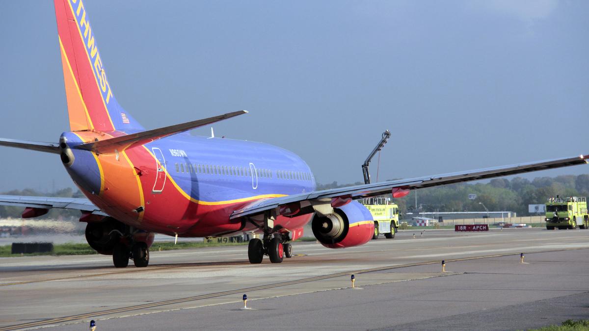 First Southwest flight to Dallas Love Field departs from ...