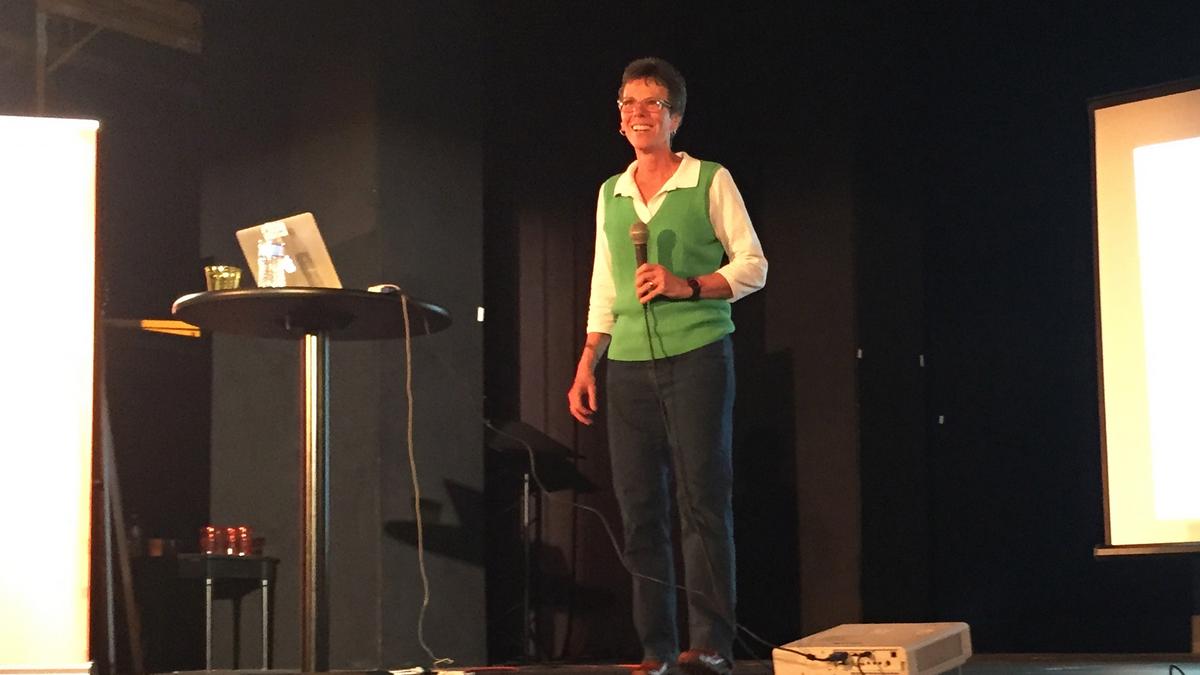 Manta former CEO Pam Springer advising InvestX for private equity